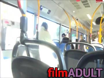 Минет в автобусе - фото 12