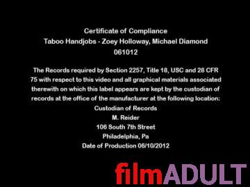 Мама дрочит и сосет сыну член - фото 12