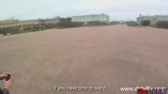 Русские занялись сексом в подъезде - фото 2