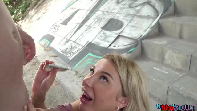 Согласилась на секс за деньги - фото 12