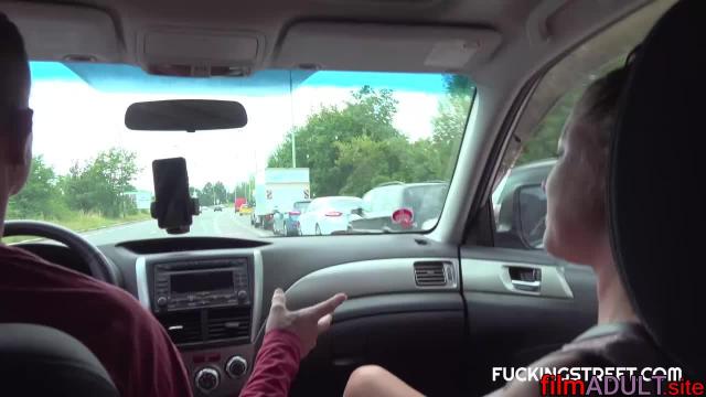 Вывез в лес, чтобы отыметь - фото 2