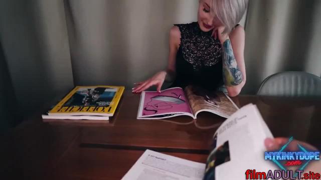 Богатый мужчина трахнул секретаршу - фото 3