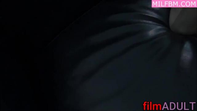 Инцест порно: Папа трахает дочь, пока жена на работе - фото 12