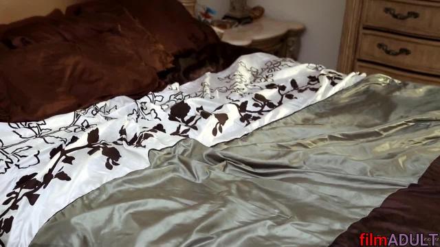 История как сын с мамой стали любовниками. Инцест сын трахнул маму - фото 2