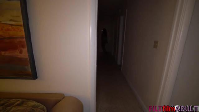 Секс от первого лица как шантажом пасынок трахает мачеху, когда узнал о ее неверности отцу - фото 12